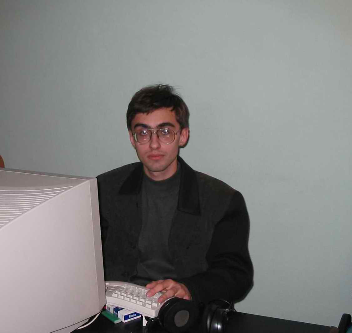 Никольский  Артём